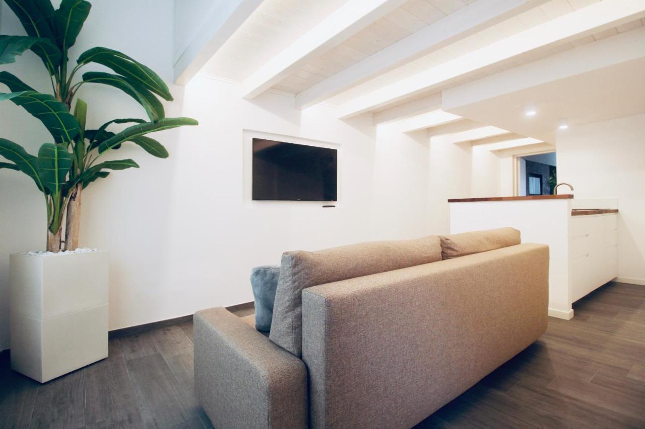 B&B Butterfly Suite Bitritto Bagian luar foto